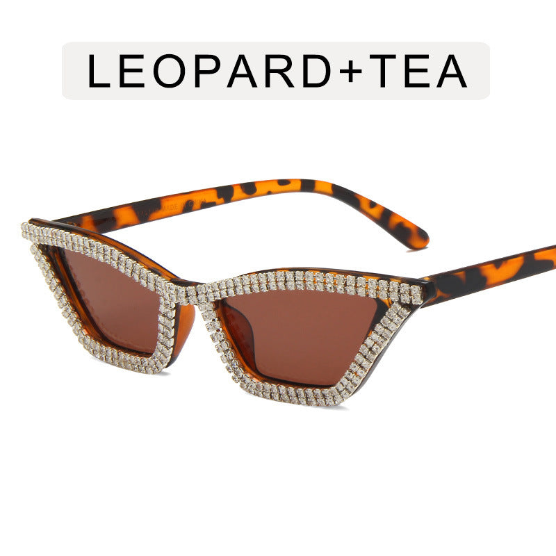 Venta al por mayor Diamond Cat Eye Triangle PC Gafas de sol